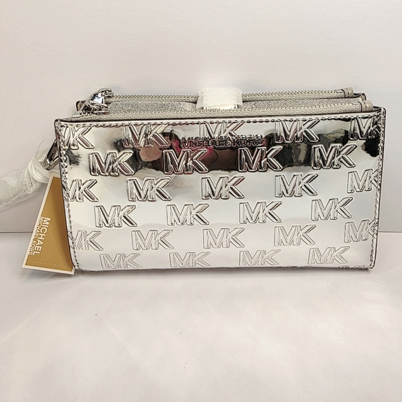 NEW Michael Kors Signature Embossed Logo Jet Set Double Zip Wristlet Wallet in S - Picture 1 of 5